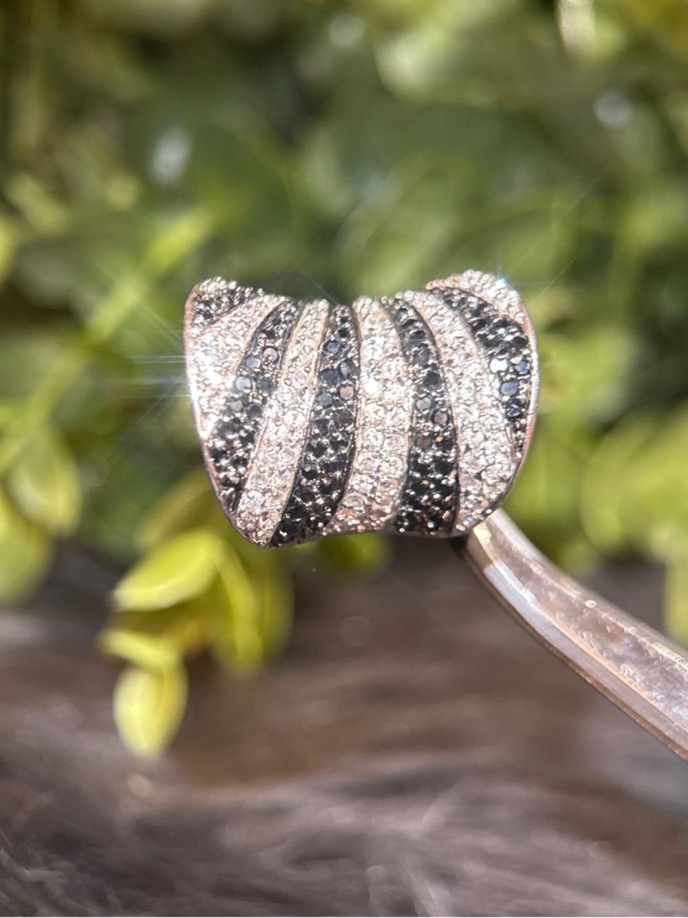 Silver 925 Black & White Spiral Pave Statement Ring - Picture 3 of 10